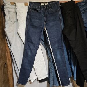 GAP True Skinny High-Rise 28L